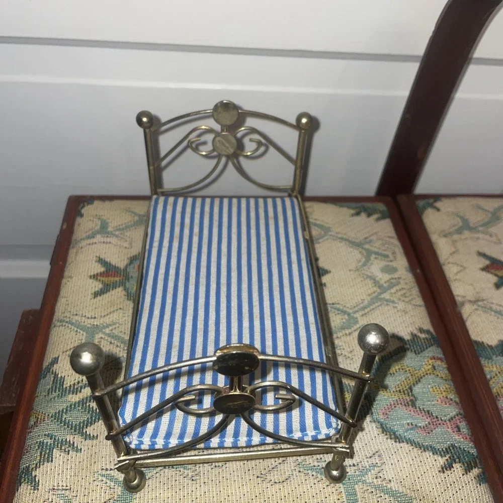 Brass‎ Doll Bed 6.5